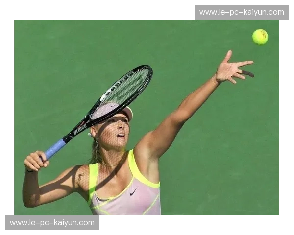 网坛双姝的荣耀与泪水：布沙尔与莎拉波娃的对决，不止是胜负